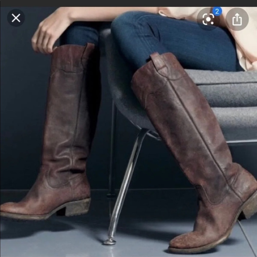 Frye Carson pull on boot - Picture 3 of 13